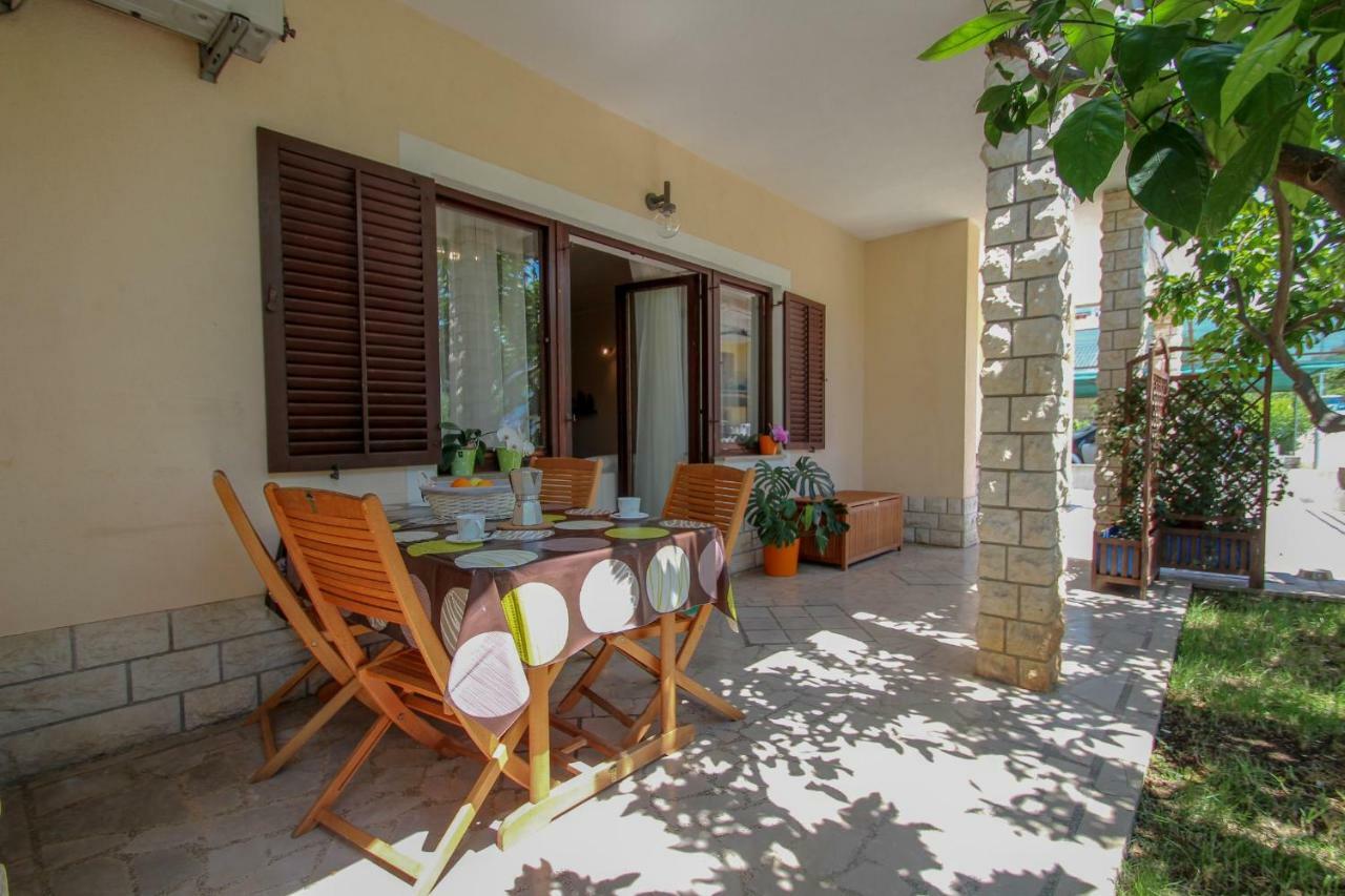Apartment Sanja Novigrad Istria Esterno foto