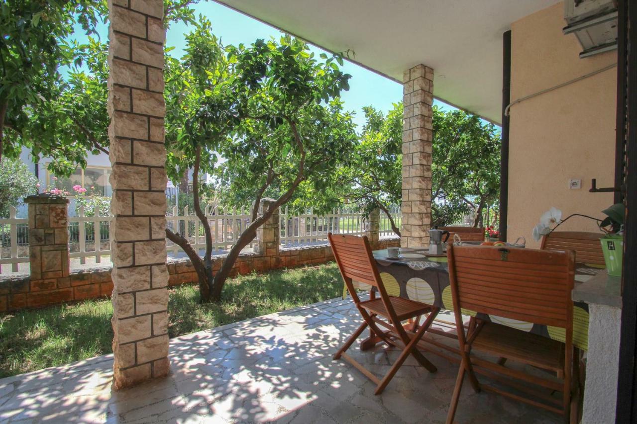 Apartment Sanja Novigrad Istria Esterno foto
