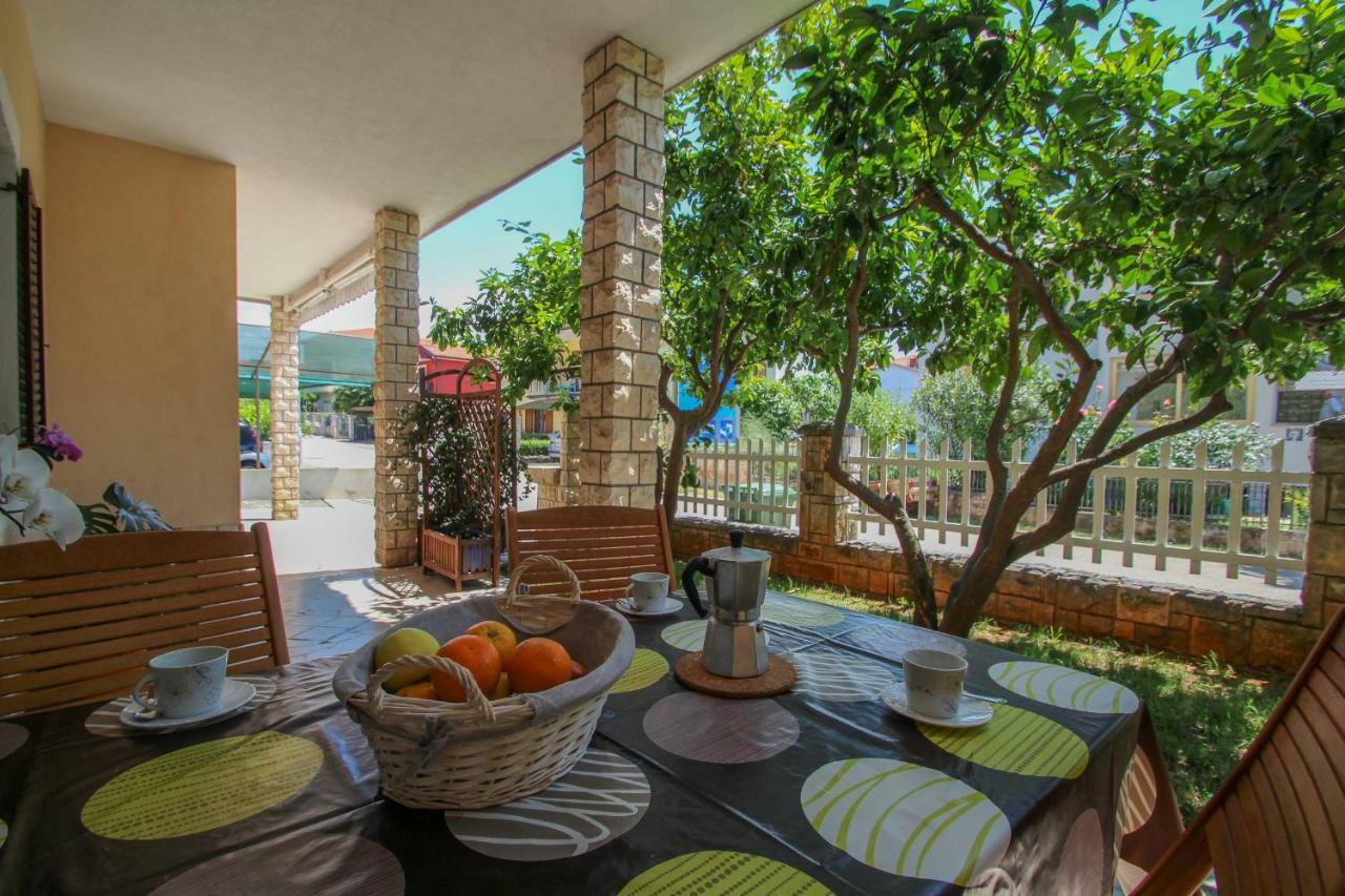 Apartment Sanja Novigrad Istria Esterno foto