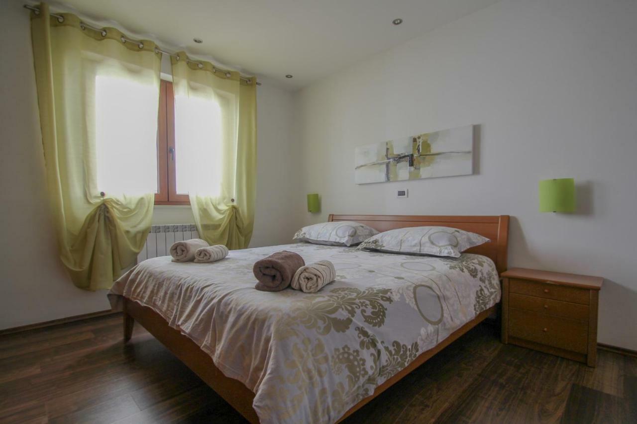 Apartment Sanja Novigrad Istria Esterno foto